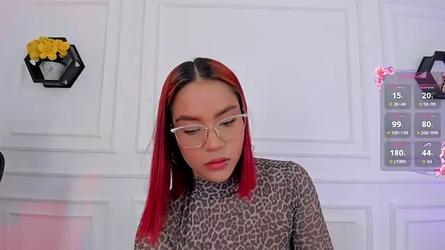Snapshot of Im_Scarlett_ chatting on May 11, 7:22 pm Im Scarlett online show from May 11, 7:22 pm