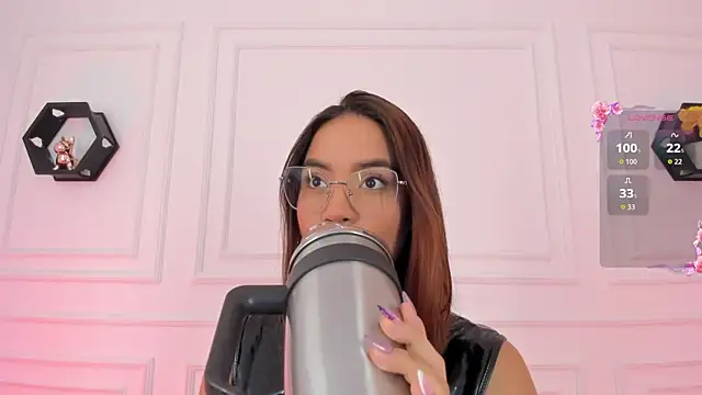 Snapshot of Im_Scarlett_ chatting on June 10, 3:55 pm Im Scarlett online show from June 10, 3:55 pm