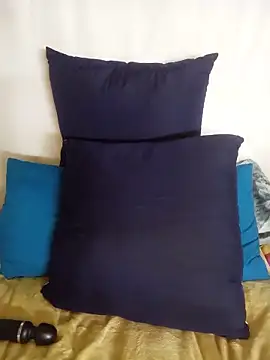 Snapshot of LOLOAVEE chatting on June 12, 9:35 pm LOLOAVEE online show from June 12, 9:35 pm
