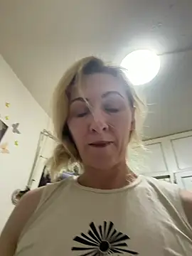 Secret Ladyx online show from June 21, 4:48 am