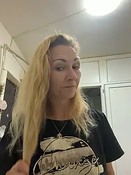 Secret Ladyx online show from July 21, 4:04 am