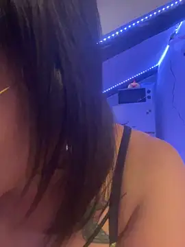 Xlilli69X online show from May 7, 5:51 pm