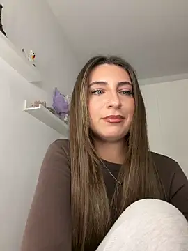 CuteJuliaa online show from March 7, 9:56 pm