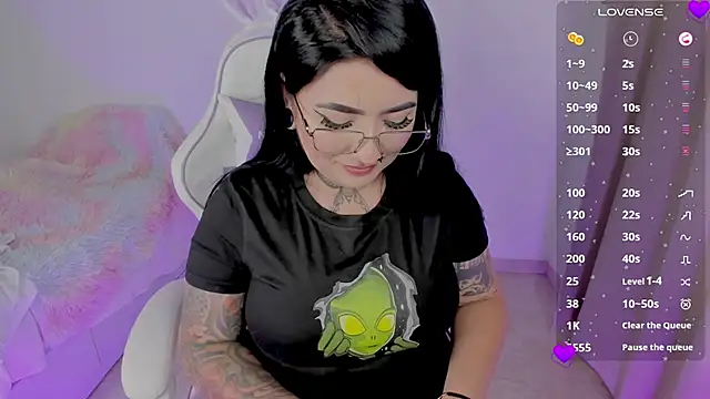 heeyy kitty online show from May 16, 9:13 pm