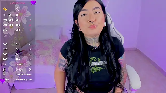 heeyy kitty online show from July 31, 10:20 pm
