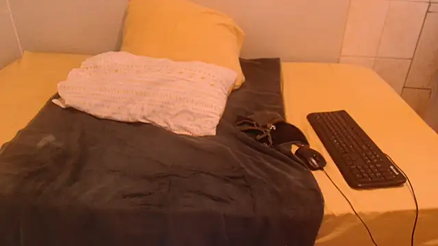 Snapshot of CocoBerryZA chatting on June 12, 2:38 pm CocoBerryZA online show from June 12, 2:38 pm