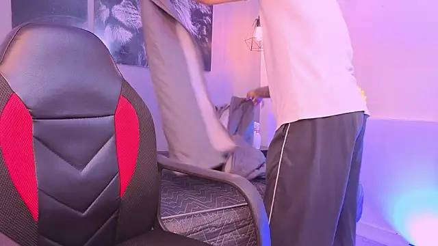 Thiago Kent online show from March 10, 11:59 am