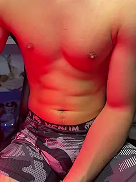 Snapshot of your_cub chatting on April 15, 10:43 pm your cub online show from April 15, 10:43 pm