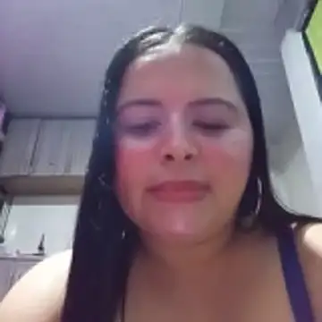 Snapshot of violetapeeveet chatting on May 27, 4:53 am violetapeeveet online show from May 27, 4:53 am