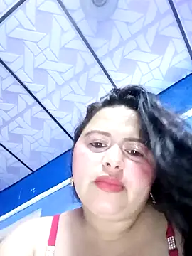 Snapshot of violetapeeveet chatting on June 19, 12:53 pm violetapeeveet online show from June 19, 12:53 pm