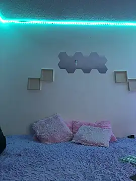 Daliila 11x online show from May 4, 4:08 am
