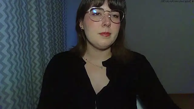 Snapshot of ClaraHard chatting on May 7, 5:18 pm ClaraHard online show from May 7, 5:18 pm