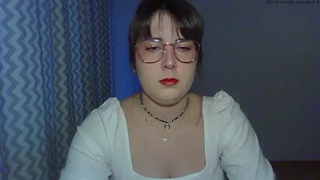 Snapshot of ClaraHard chatting on May 13, 6:05 pm ClaraHard online show from May 13, 6:05 pm