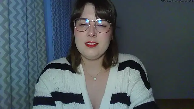Snapshot of ClaraHard chatting on May 24, 4:23 pm ClaraHard online show from May 24, 4:23 pm