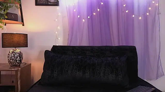 Snapshot of Chelsyrose chatting on June 11, 3:21 pm Chelsyrose online show from June 11, 3:21 pm