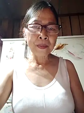 Snapshot of Sky-rain98 chatting on May 20, 2:34 pm Sky-rain98 online show from May 20, 2:34 pm