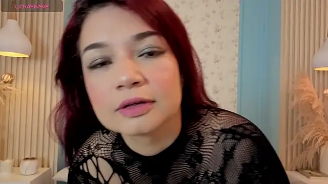 Snapshot of PaulaVegaa chatting on June 14, 4:58 am PaulaVegaa online show from June 14, 4:58 am