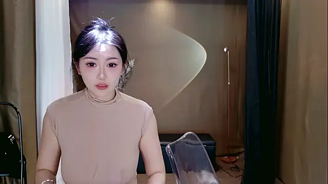 Banana-Milk69 online show from June 8, 1:20 am