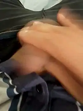 Snapshot of xNIGHTHOTx chatting on March 7, 11:24 pm xNIGHTHOTx online show from March 7, 11:24 pm