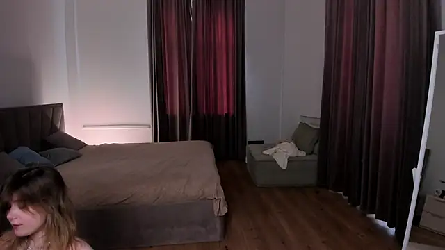 JennyHardy online show from March 10, 1:16 pm