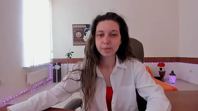 Snapshot of Ellina_Star chatting on May 15, 8:21 am Ellina Star online show from May 15, 8:21 am