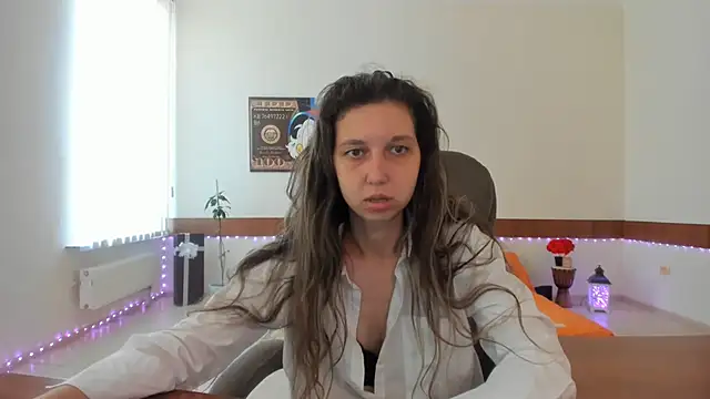 Snapshot of Ellina_Star chatting on June 11, 8:12 am Ellina Star online show from June 11, 8:12 am