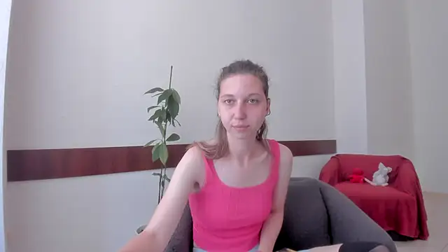 Snapshot of Ellina_Star chatting on June 22, 8:22 am Ellina Star online show from June 22, 8:22 am