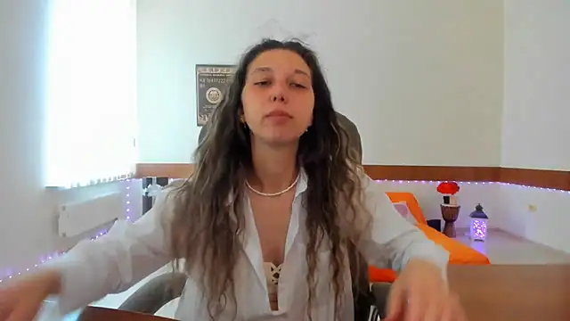 Snapshot of Ellina_Star chatting on July 4, 8:09 am Ellina Star online show from July 4, 8:09 am