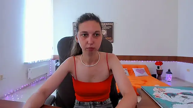 Snapshot of Ellina_Star chatting on July 20, 10:39 am Ellina Star online show from July 20, 10:39 am