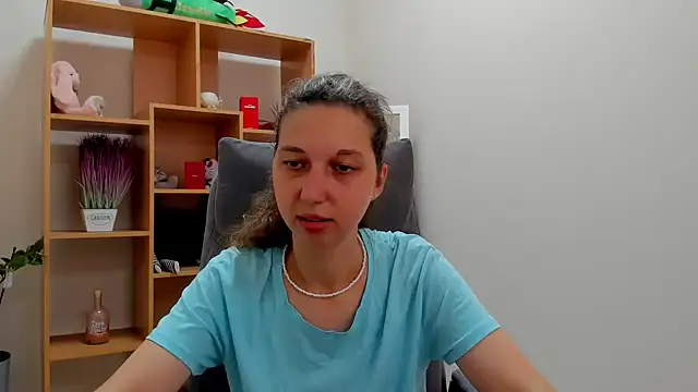 Snapshot of Ellina_Star chatting on August 1, 8:24 am Ellina Star online show from August 1, 8:24 am