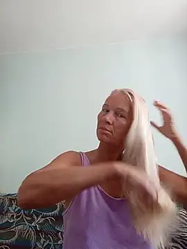 Snapshot of ViktoriaSexi1 chatting on June 22, 5:59 am ViktoriaSexi1 online show from June 22, 5:59 am
