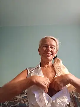 Snapshot of ViktoriaSexi1 chatting on July 9, 6:50 am ViktoriaSexi1 online show from July 9, 6:50 am