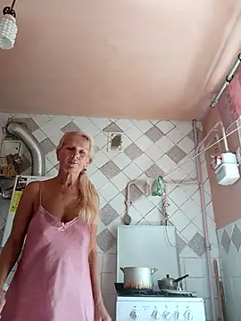 Snapshot of ViktoriaSexi1 chatting on July 13, 7:44 am ViktoriaSexi1 online show from July 13, 7:44 am