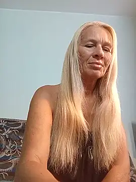 Snapshot of ViktoriaSexi1 chatting on July 31, 4:39 pm ViktoriaSexi1 online show from July 31, 4:39 pm