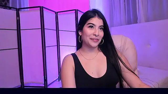 Snapshot of HannaLee333 chatting on March 12, 12:06 am HannaLee333 online show from March 12, 12:06 am