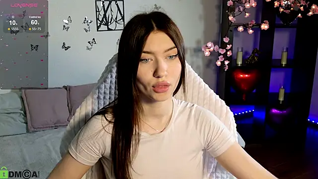 Snapshot of Sugar_Kitten12 chatting on June 11, 2:53 am Sugar Kitten12 online show from June 11, 2:53 am