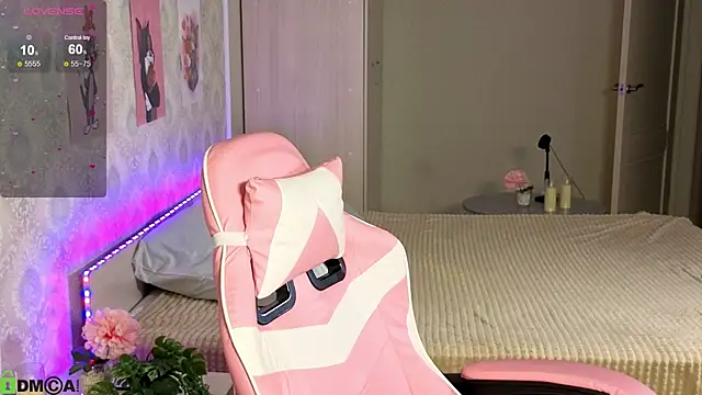 Snapshot of Sugar_Kitten12 chatting on June 18, 1:50 am Sugar Kitten12 online show from June 18, 1:50 am