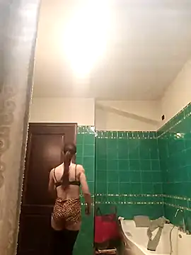 chiara-mario online show from May 2, 12:32 pm