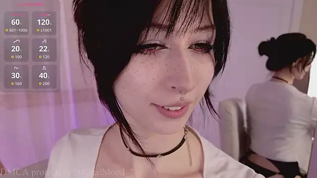 Snapshot of MutedMood_ chatting on May 28, 12:46 pm MutedMood online show from May 28, 12:46 pm