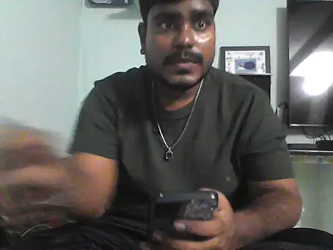 Snapshot of Foxboy65 chatting on May 17, 6:48 pm Foxboy65 online show from May 17, 6:48 pm