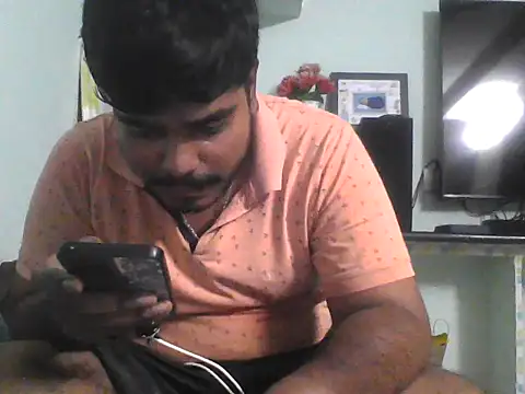 Snapshot of Foxboy65 chatting on June 8, 7:14 pm Foxboy65 online show from June 8, 7:14 pm