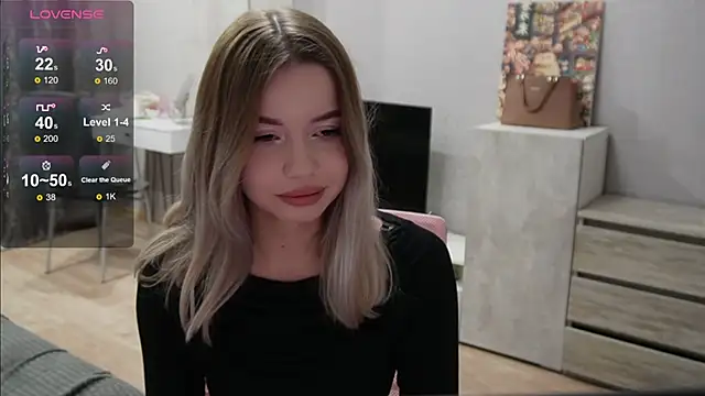 mayyymayyyy online show from March 5, 9:11 pm