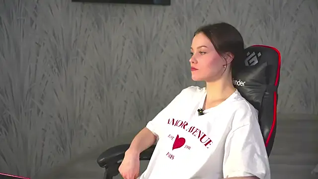 Snapshot of KelsieBatt chatting on March 5, 8:54 am KelsieBatt online show from March 5, 8:54 am