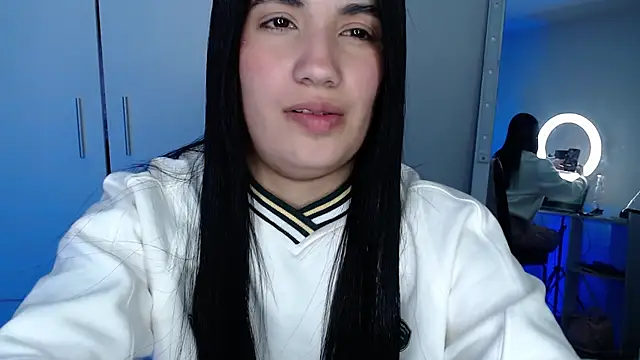 Snapshot of Lucy_engel chatting on May 17, 1:36 am Lucy engel online show from May 17, 1:36 am