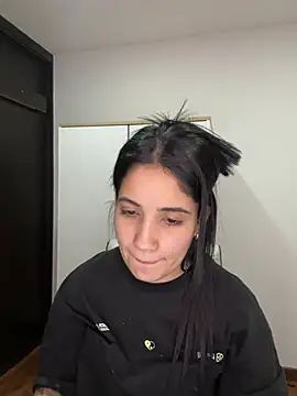 Snapshot of Lucy_engel chatting on May 29, 11:58 pm Lucy engel online show from May 29, 11:58 pm