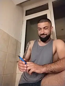 Tommy Porn  online show from May 29, 9:35 pm