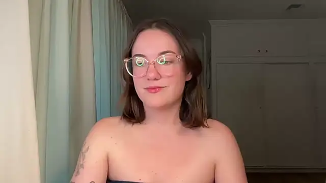 summerxo online show from June 21, 2:47 am