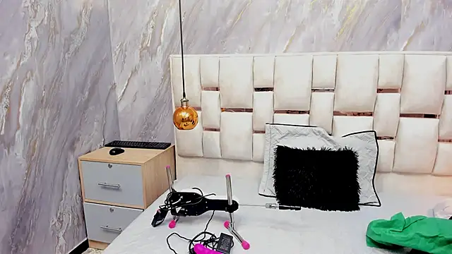 Milf Drip online show from June 15, 12:29 pm