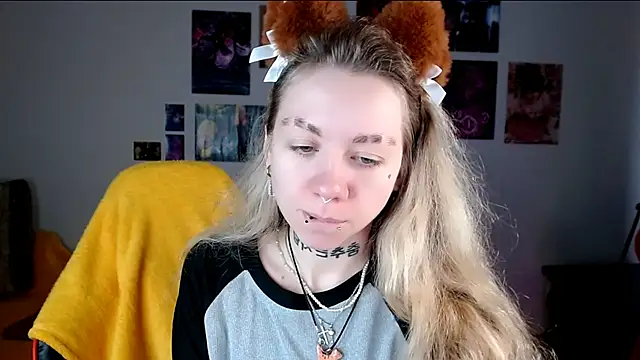 Nica Kawaii online show from April 27, 6:22 am