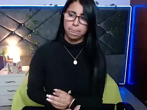 Alisha Gamskar13 online show from April 28, 12:54 pm